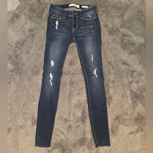 Hollister Super Skinny Jeans